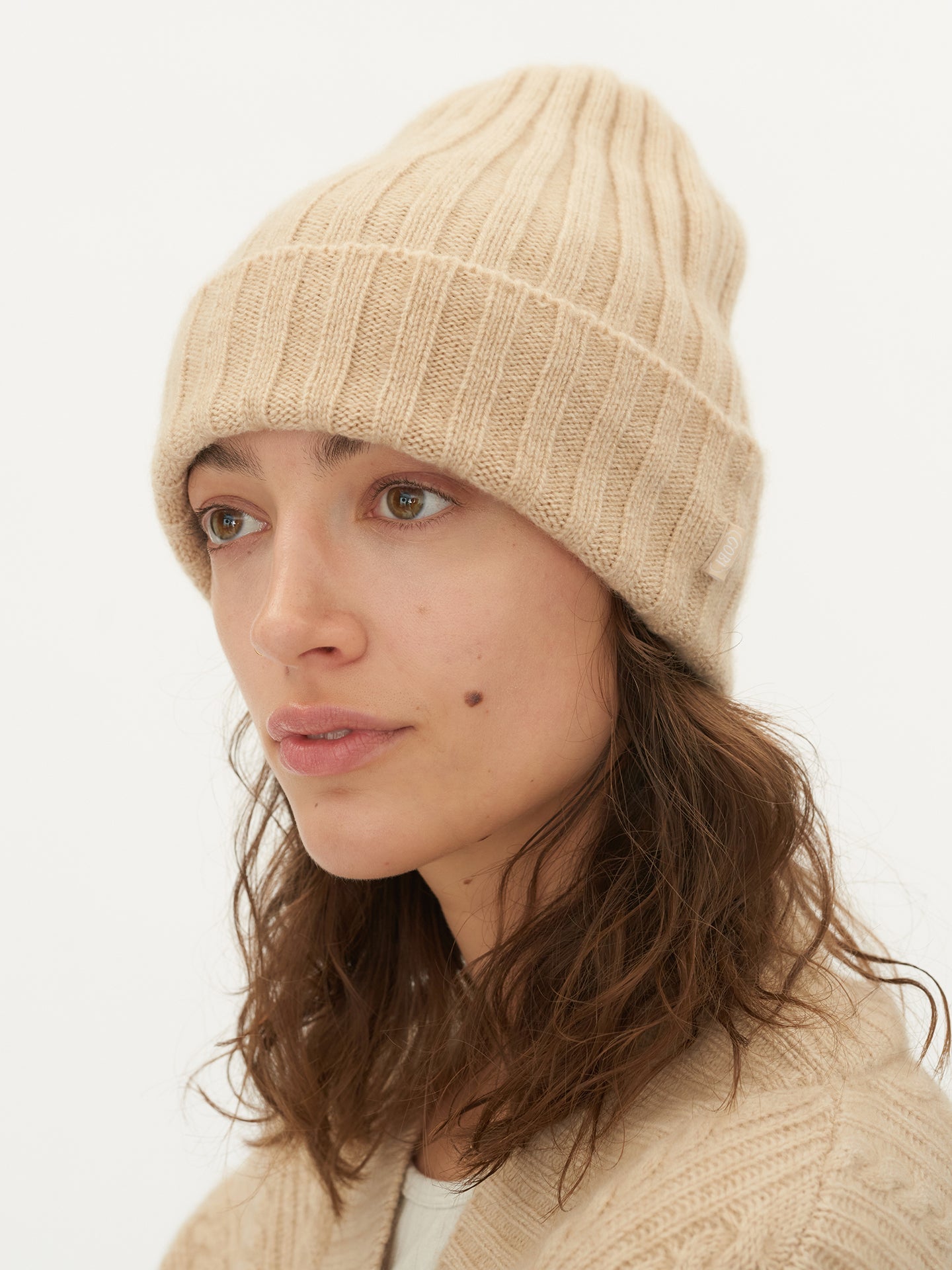 Unisex Cashmere Ribbed Beanie Beige - Gobi Cashmere