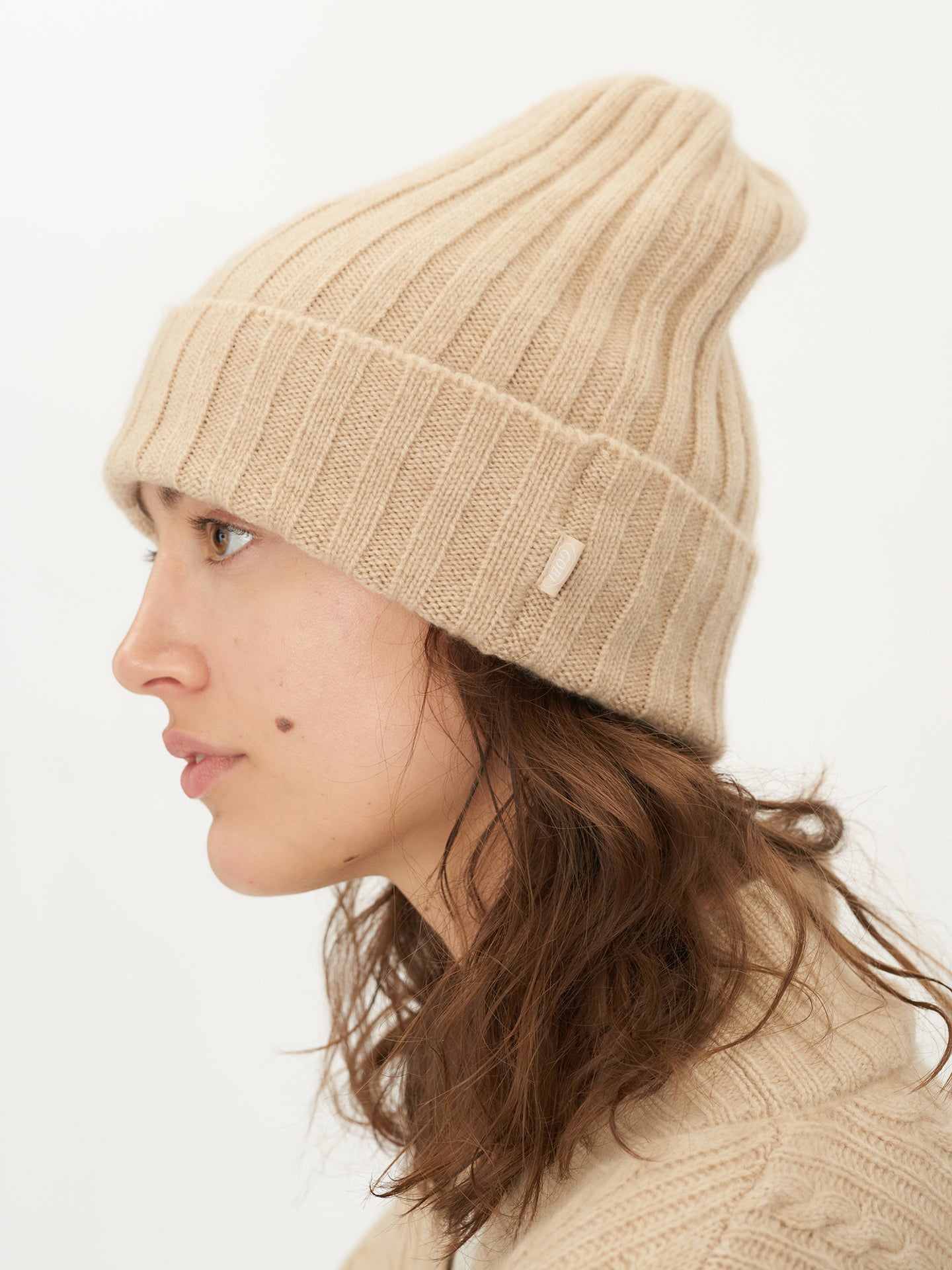 Unisex Cashmere Ribbed Beanie Beige - Gobi Cashmere