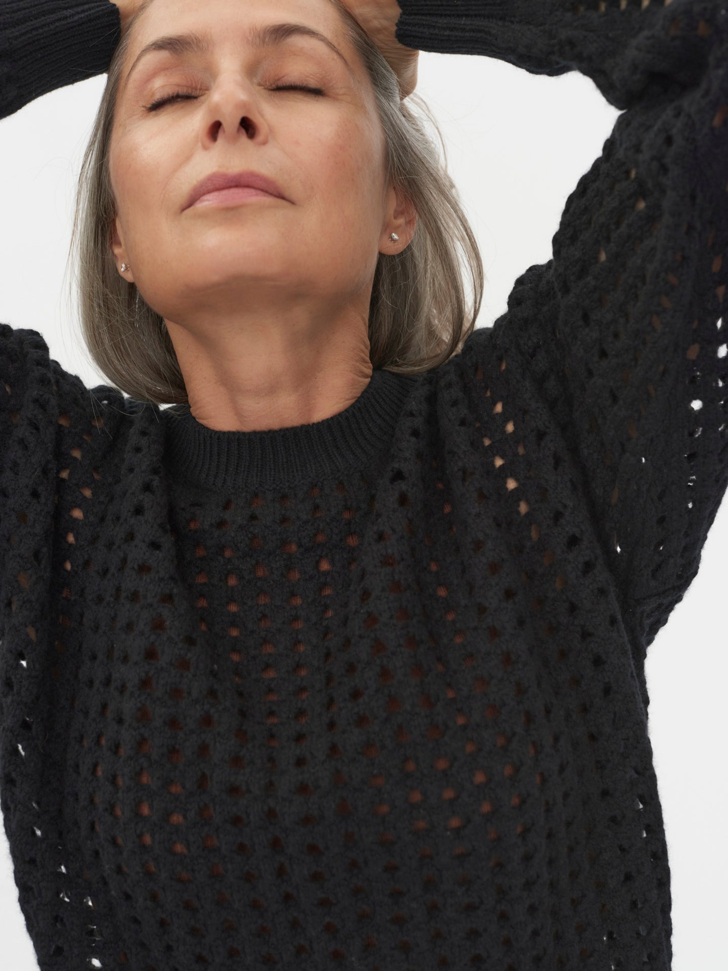Women's Cashmere Ajoured Crew Neck Black - Gobi Cashmere