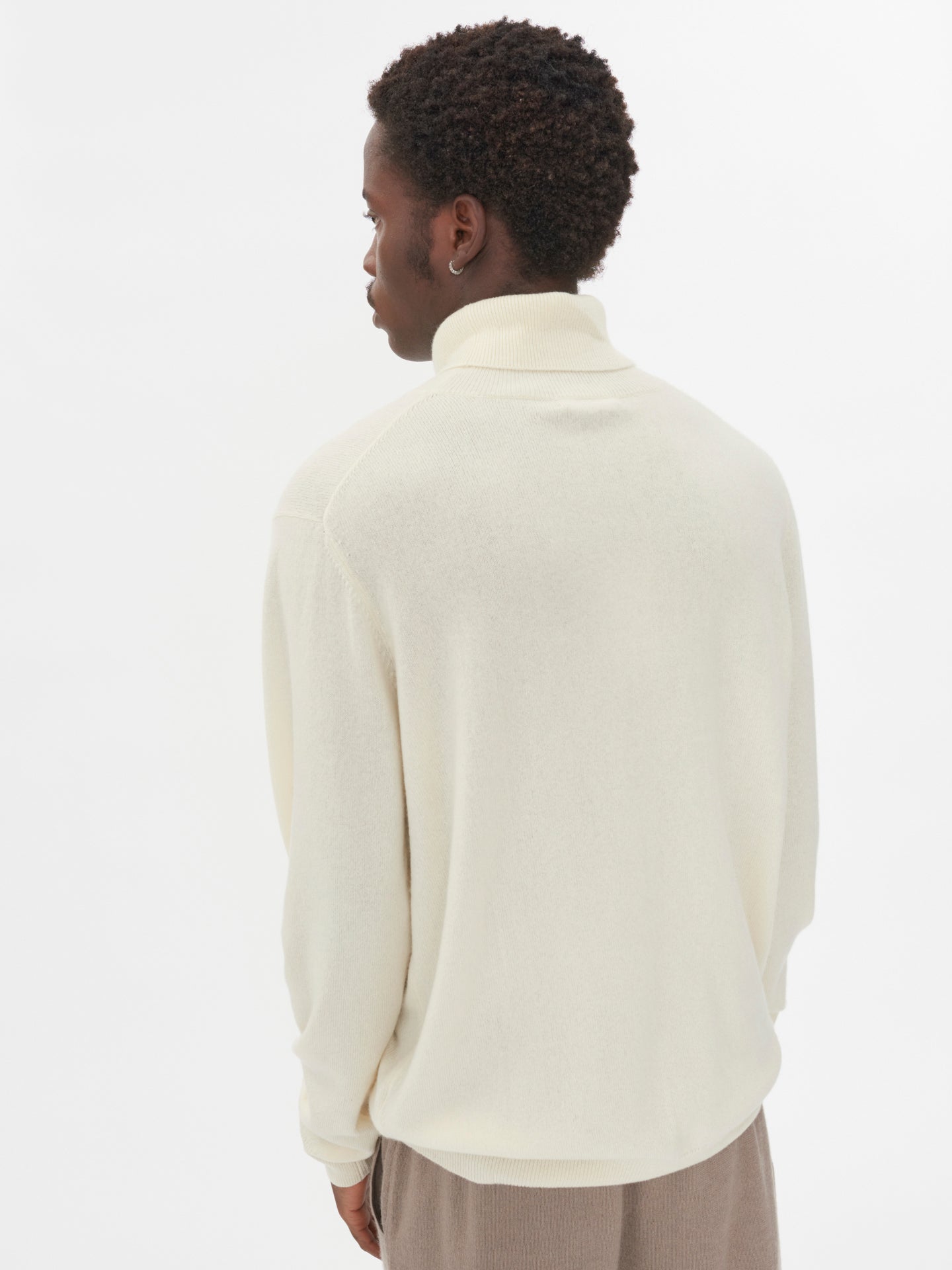 Men's Cashmere Basic Turtle Neck Sweater Marshmallow - Gobi Cashmere