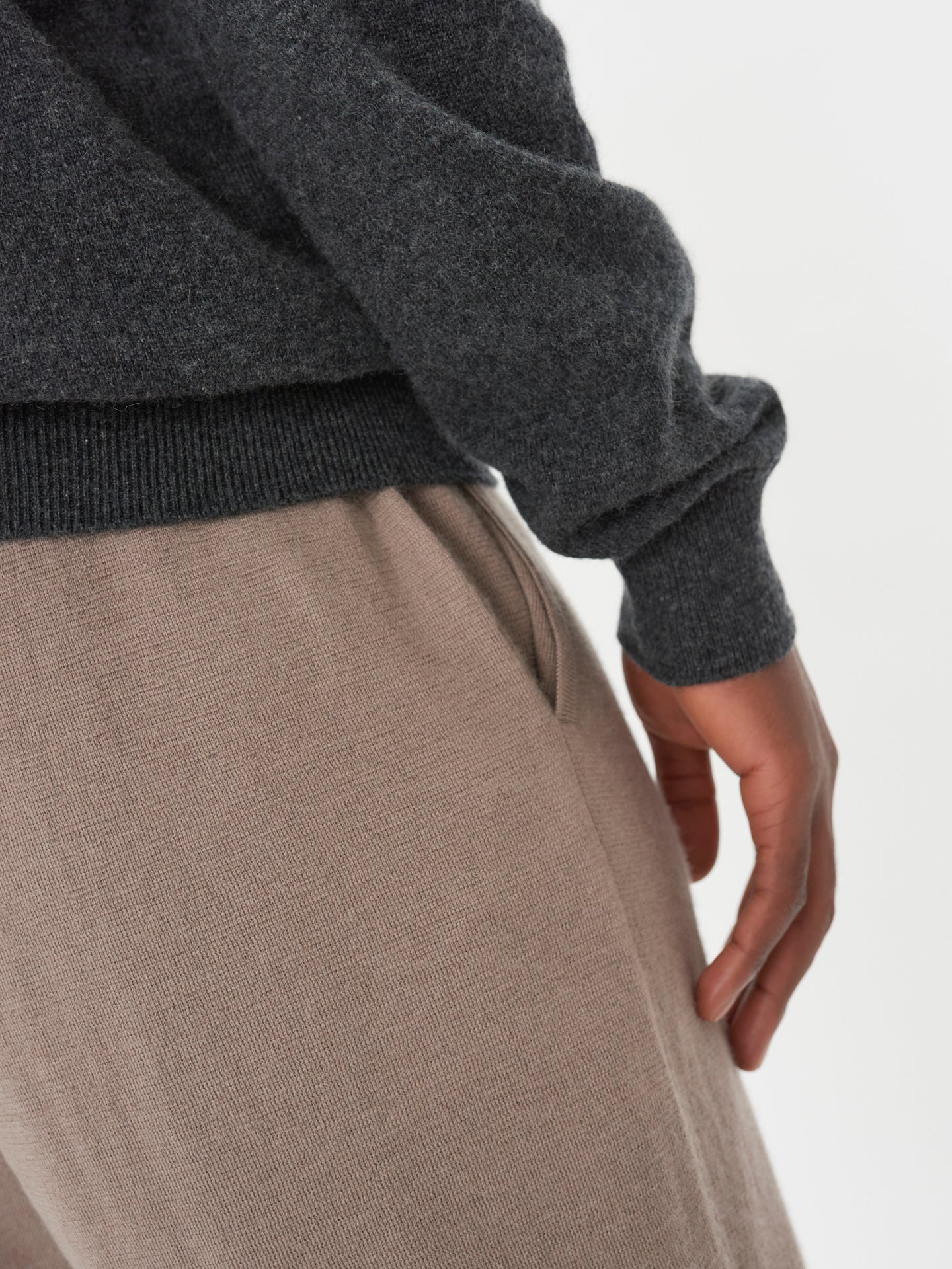 Men's Cashmere Basic Turtleneck Sweater Charcaol - Gobi Cashmere