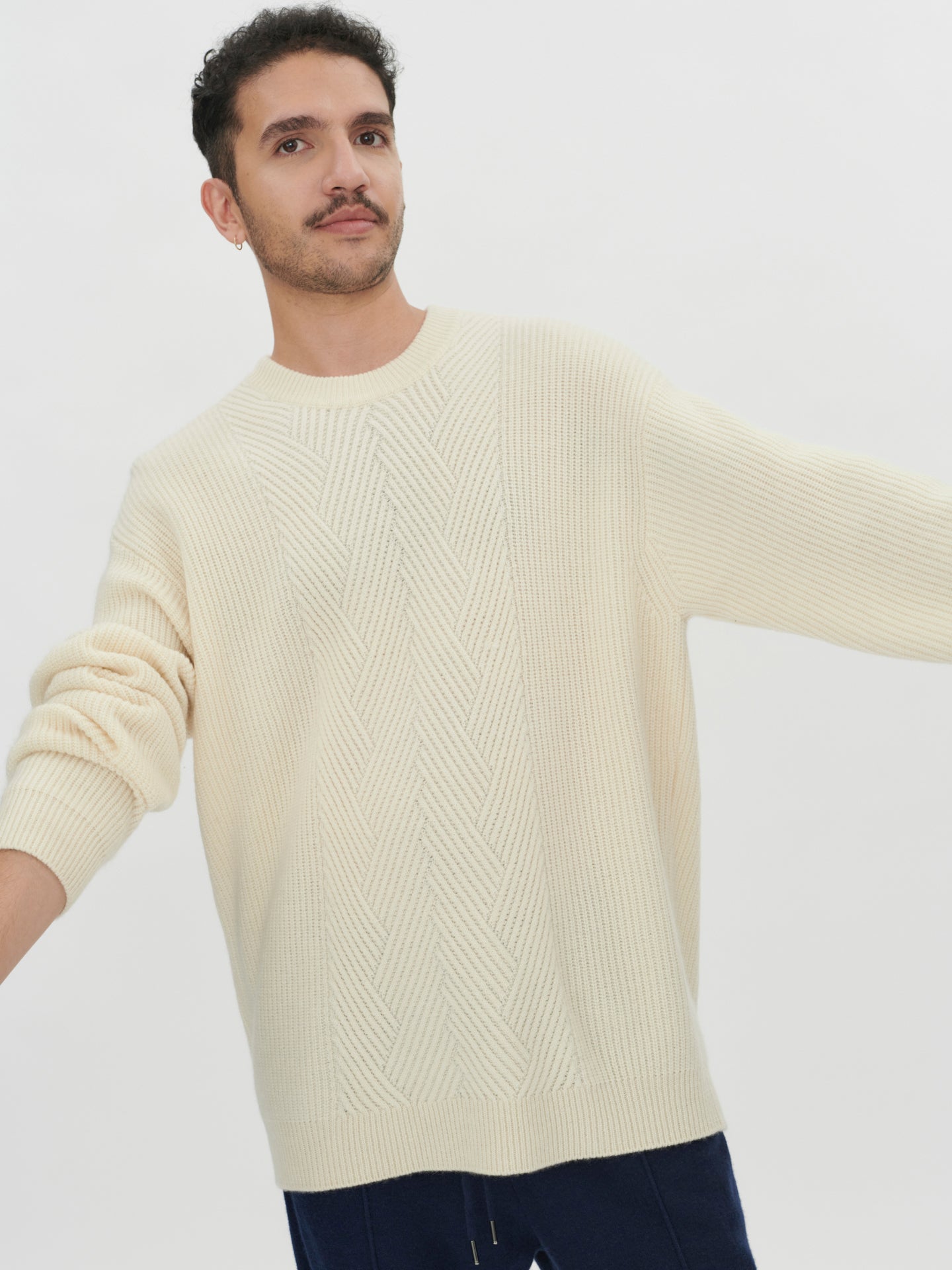 Men's Cashmere Textured C-Neck Off White - Gobi Cashmere