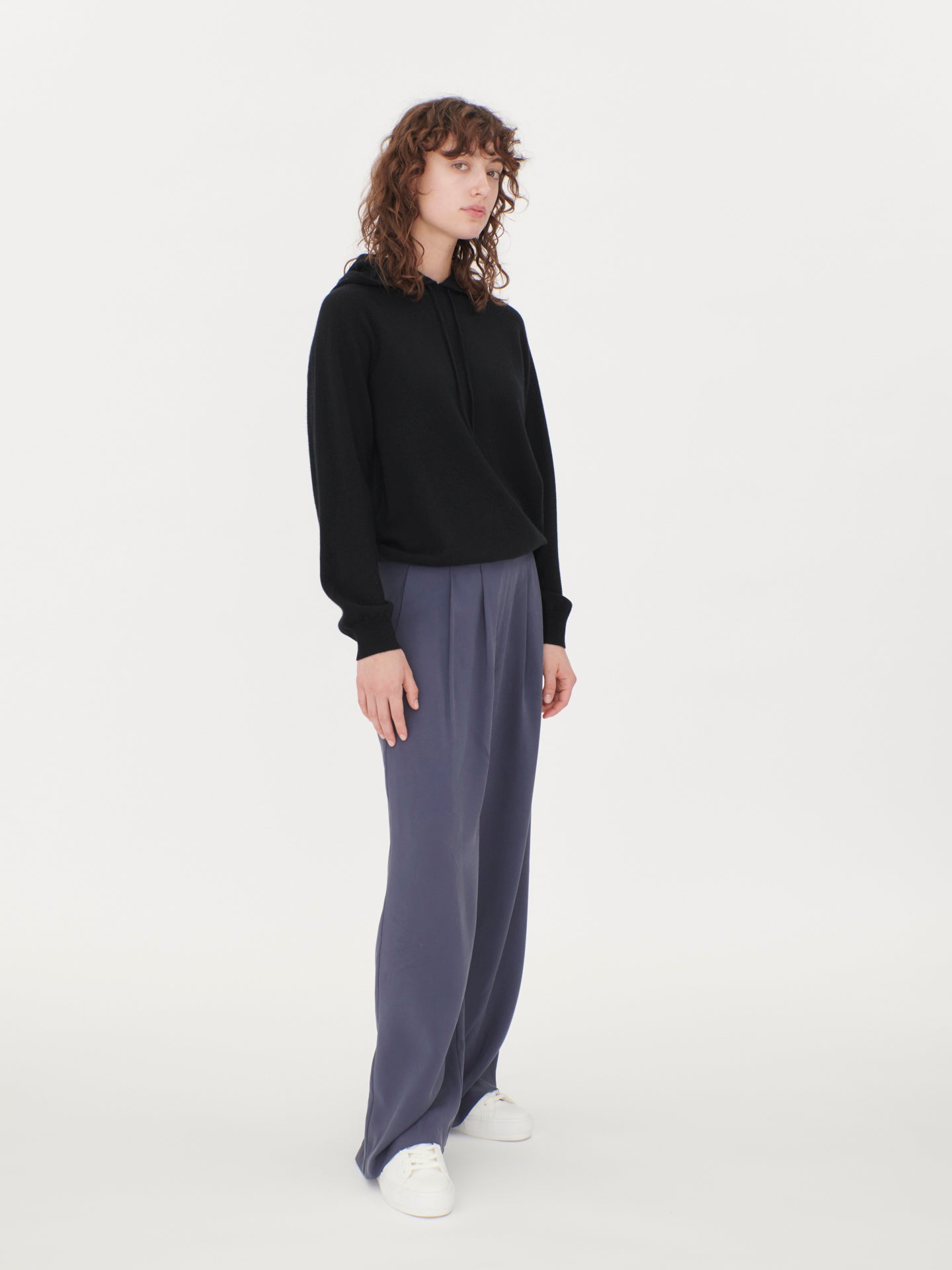Women's Cashmere Basic Hoodie Black - Gobi Cashmere