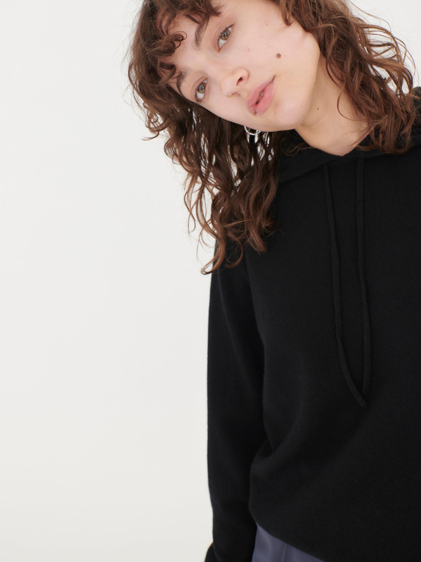 Women's Cashmere Basic Hoodie Black - Gobi Cashmere