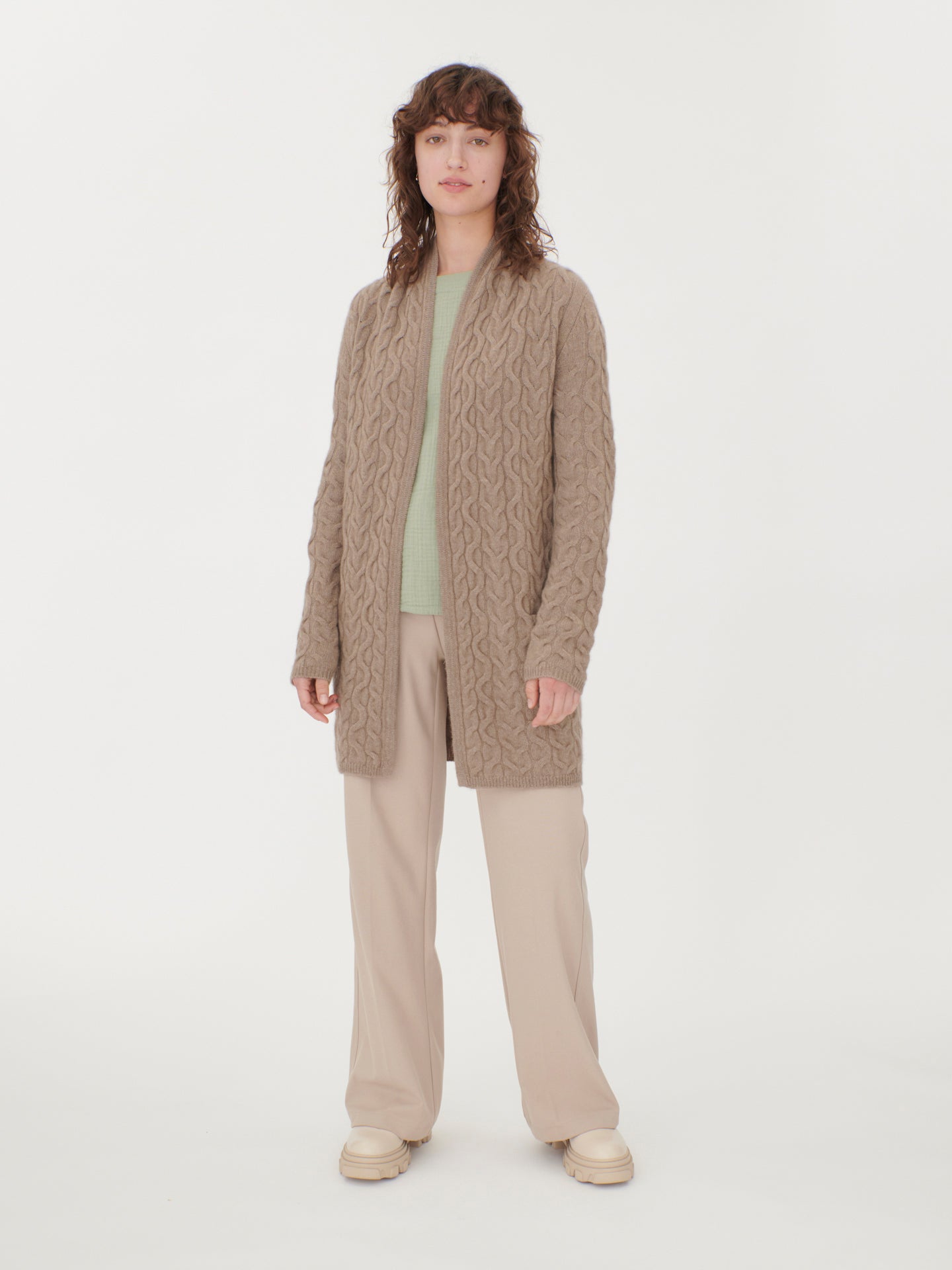 Women's Cashmere Cable Cardigan Taupe - Gobi Cashmere