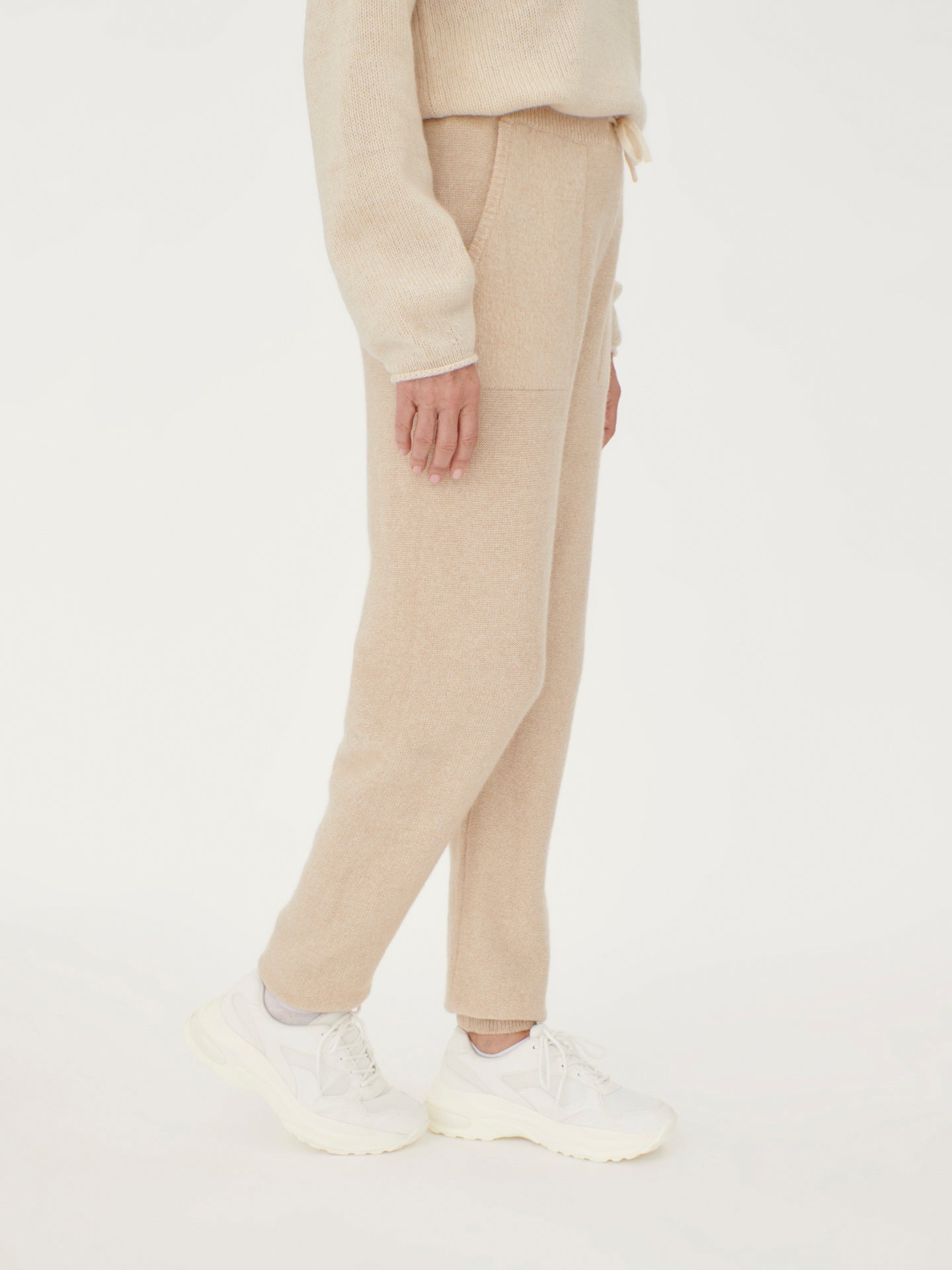 Women's Cashmere Mouline Joggers Beige - Gobi Cashmere