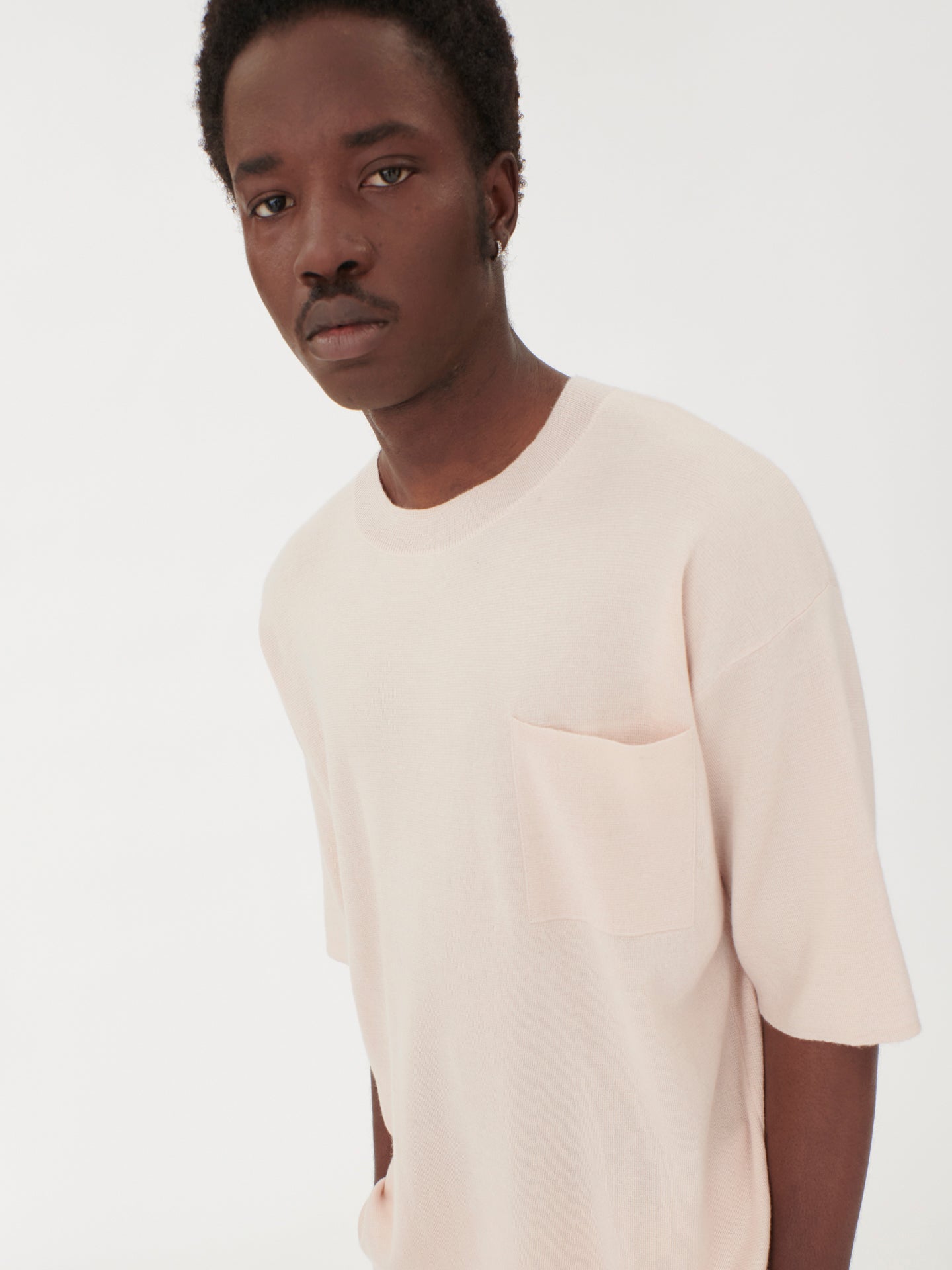 Men's Silk Cashmere Pocket T-Shirt Whisper Pink - Gobi Cashmere