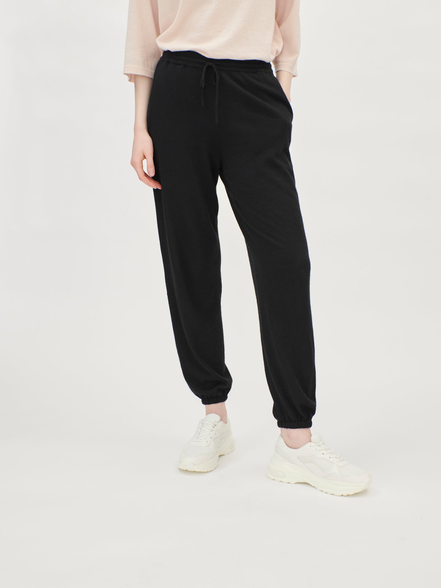 Women's Silk Cashmere Joggers Black - Gobi Cashmere
