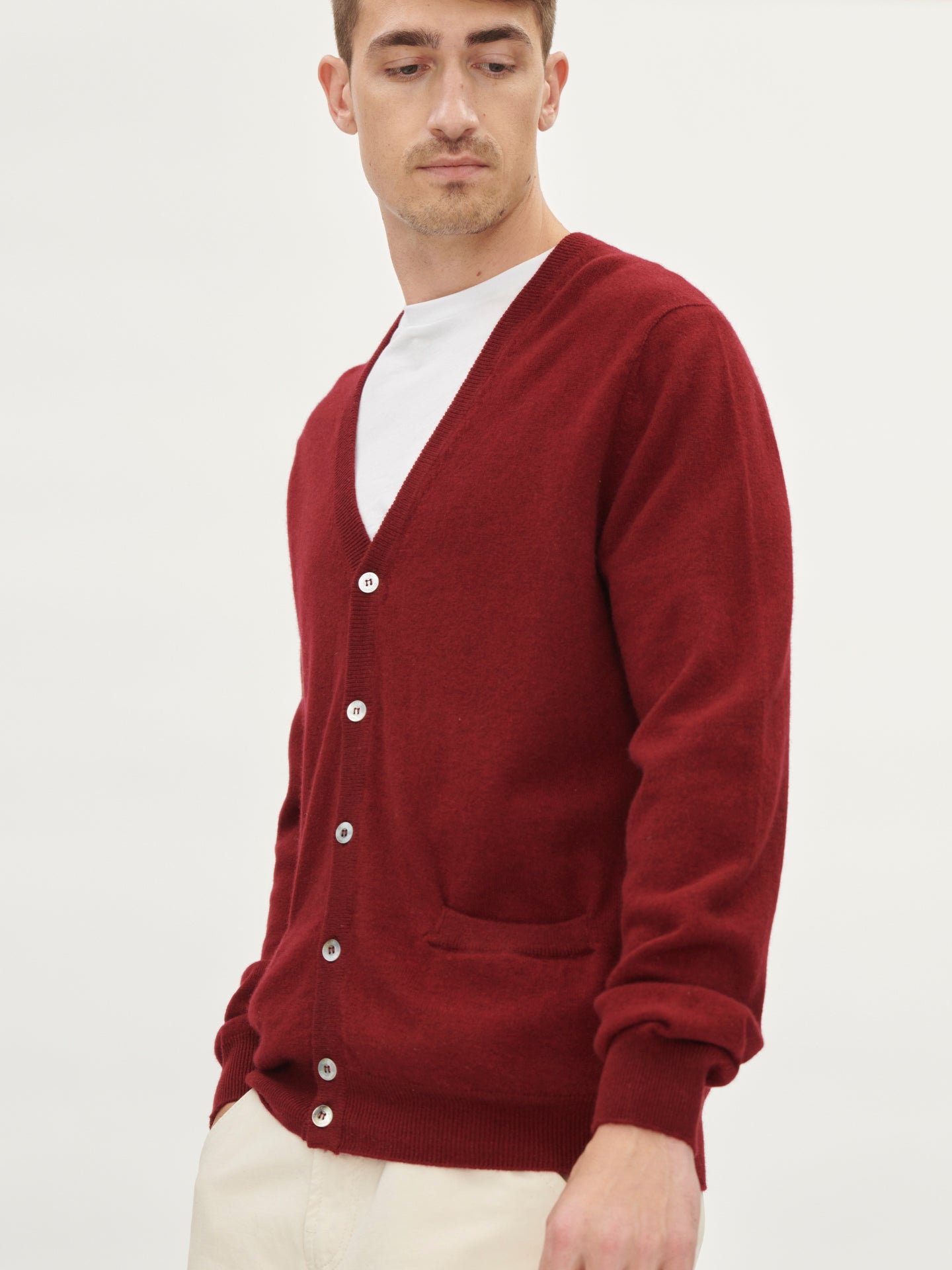 Men's Cashmere V-Neck Cardigan Bordeaux - Gobi Cashmere