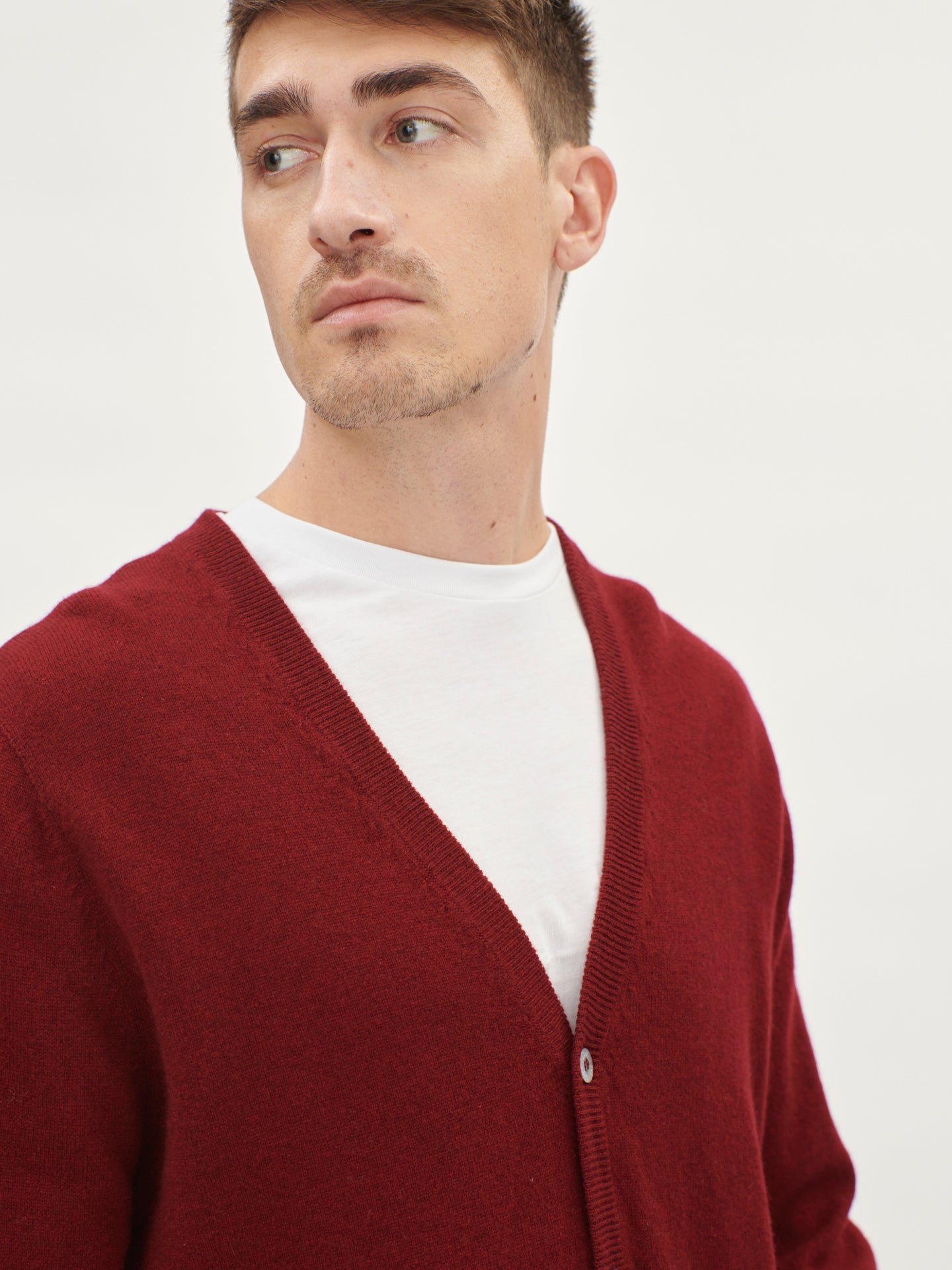 Men's Cashmere V-Neck Cardigan Bordeaux - Gobi Cashmere