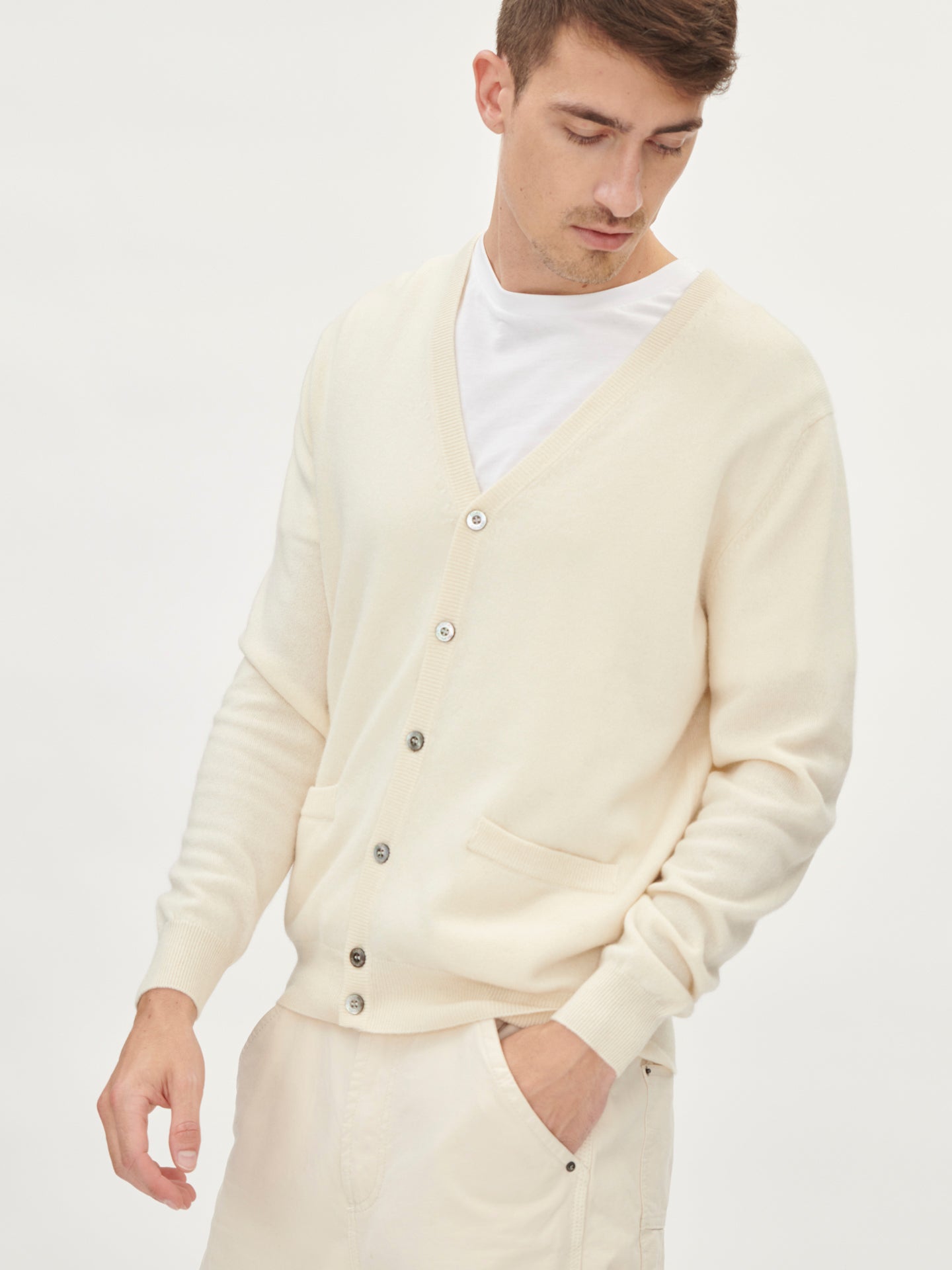 Men's Cashmere V-Neck Cardigan Marshmallow - Gobi Cashmere