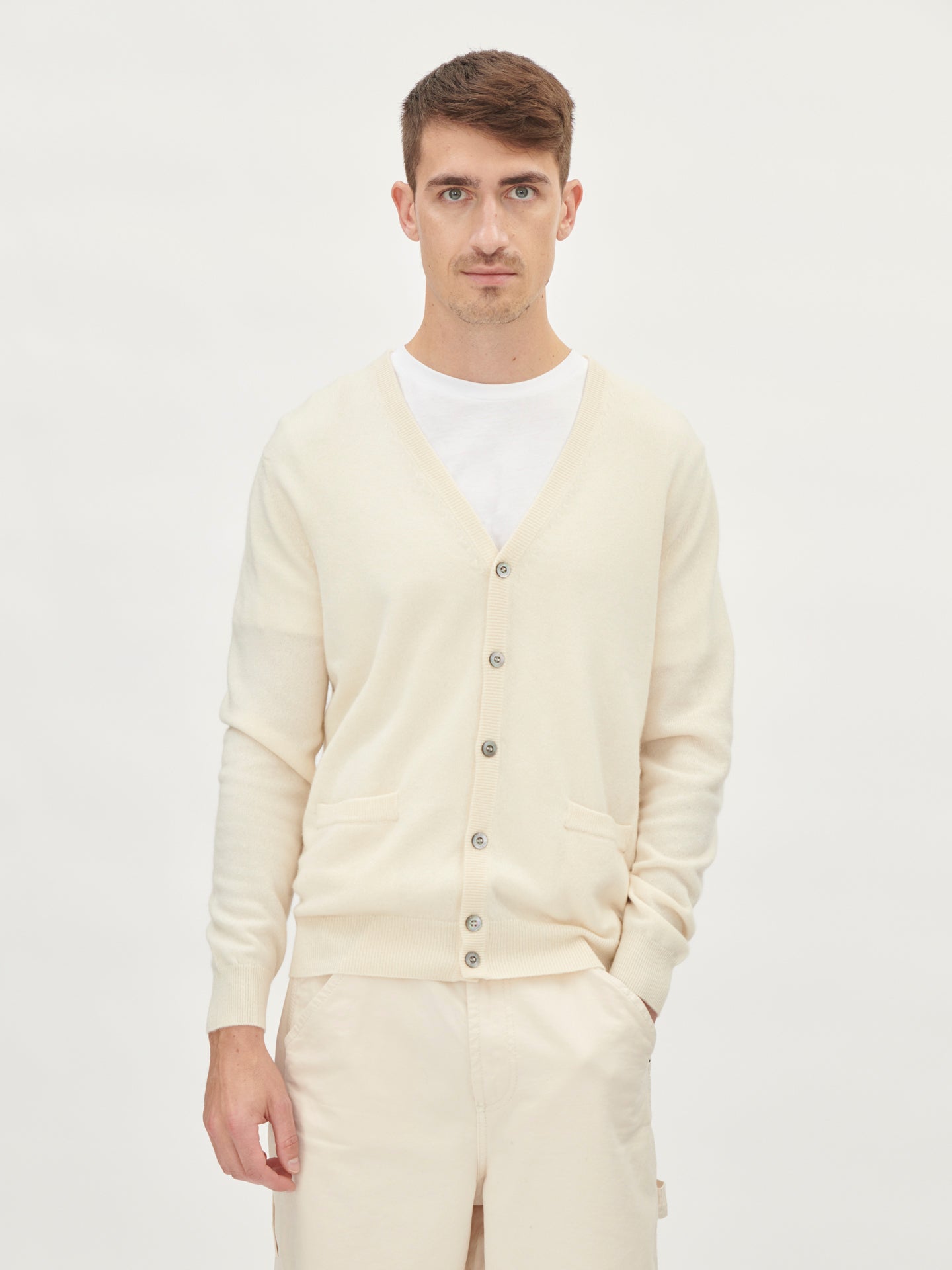 Men's Cashmere V-Neck Cardigan Marshmallow - Gobi Cashmere