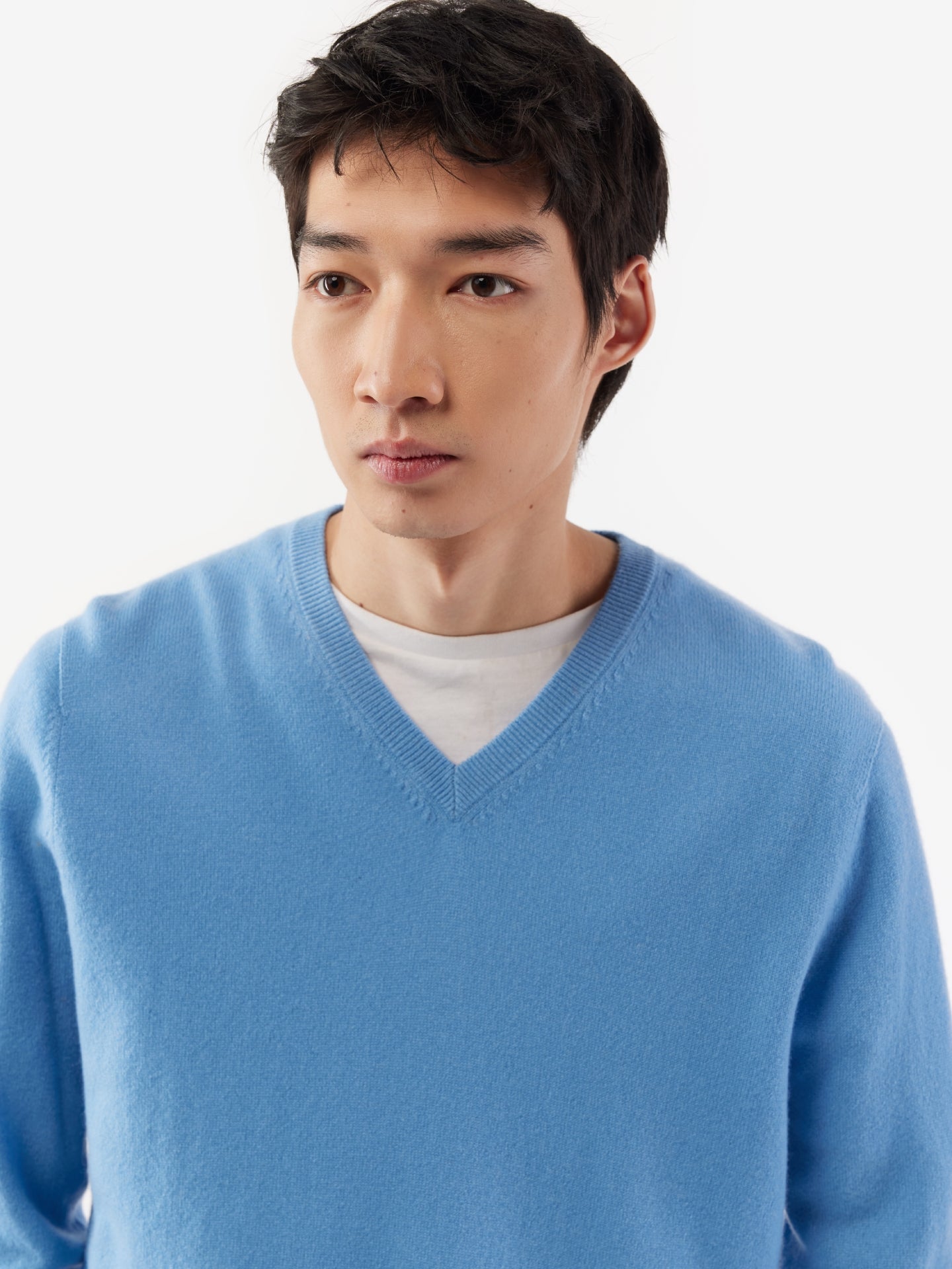 Men's Cashmere Basic V-Neck Sweater Azure Blue - Gobi Cashmere