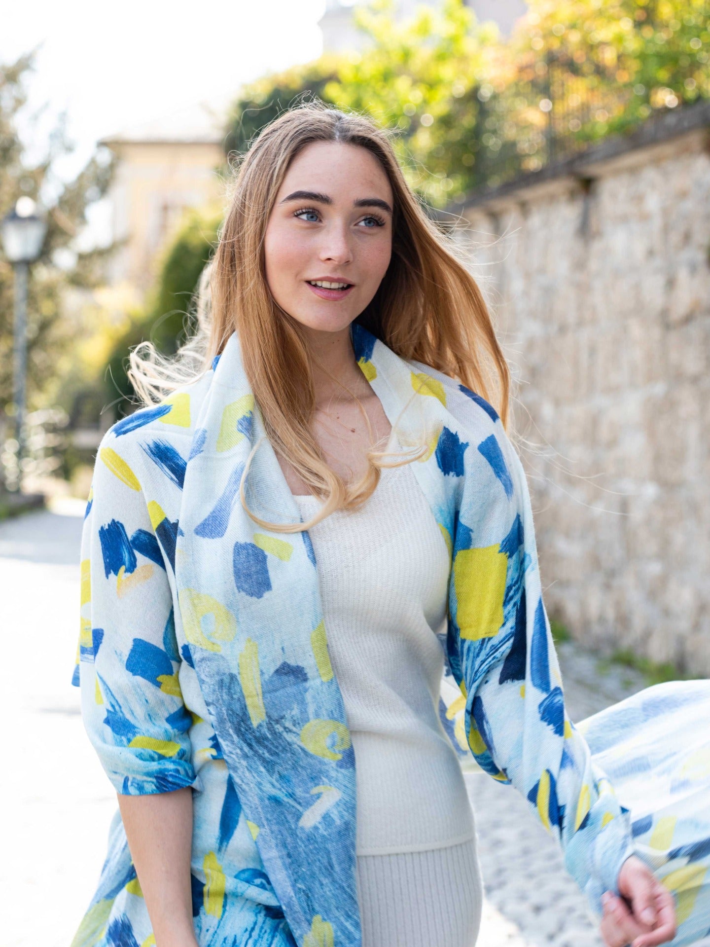 Women's Cashmere Printed Shawl Mosaic Blue - Gobi Cashmere