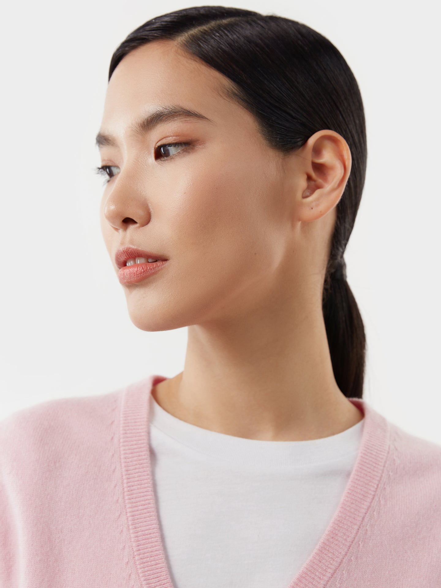 Women's Cashmere Basic V-Neck Sweater Pink - Gobi Cashmere