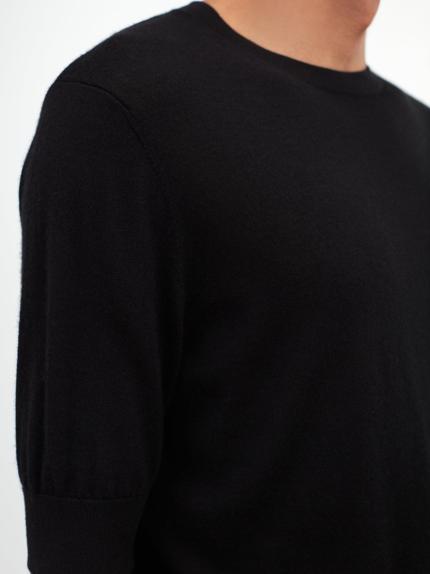 Men's Silk Cashmere T-Shirt Black - Gobi Cashmere