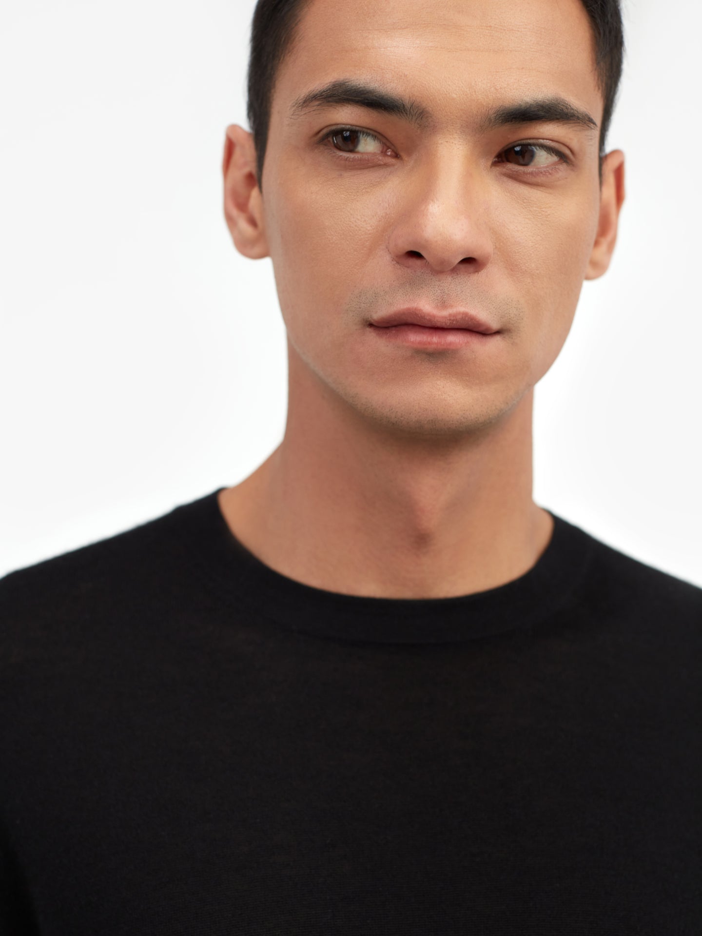 Men's Silk Cashmere T-Shirt Black - Gobi Cashmere