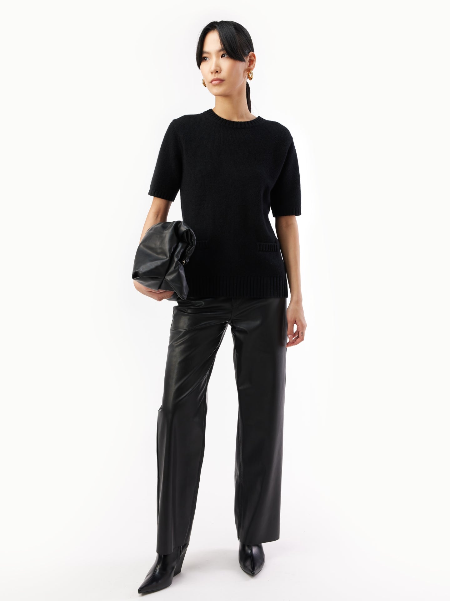 Women's Cashmere C-Neck T-Shirt Black - Gobi Cashmere