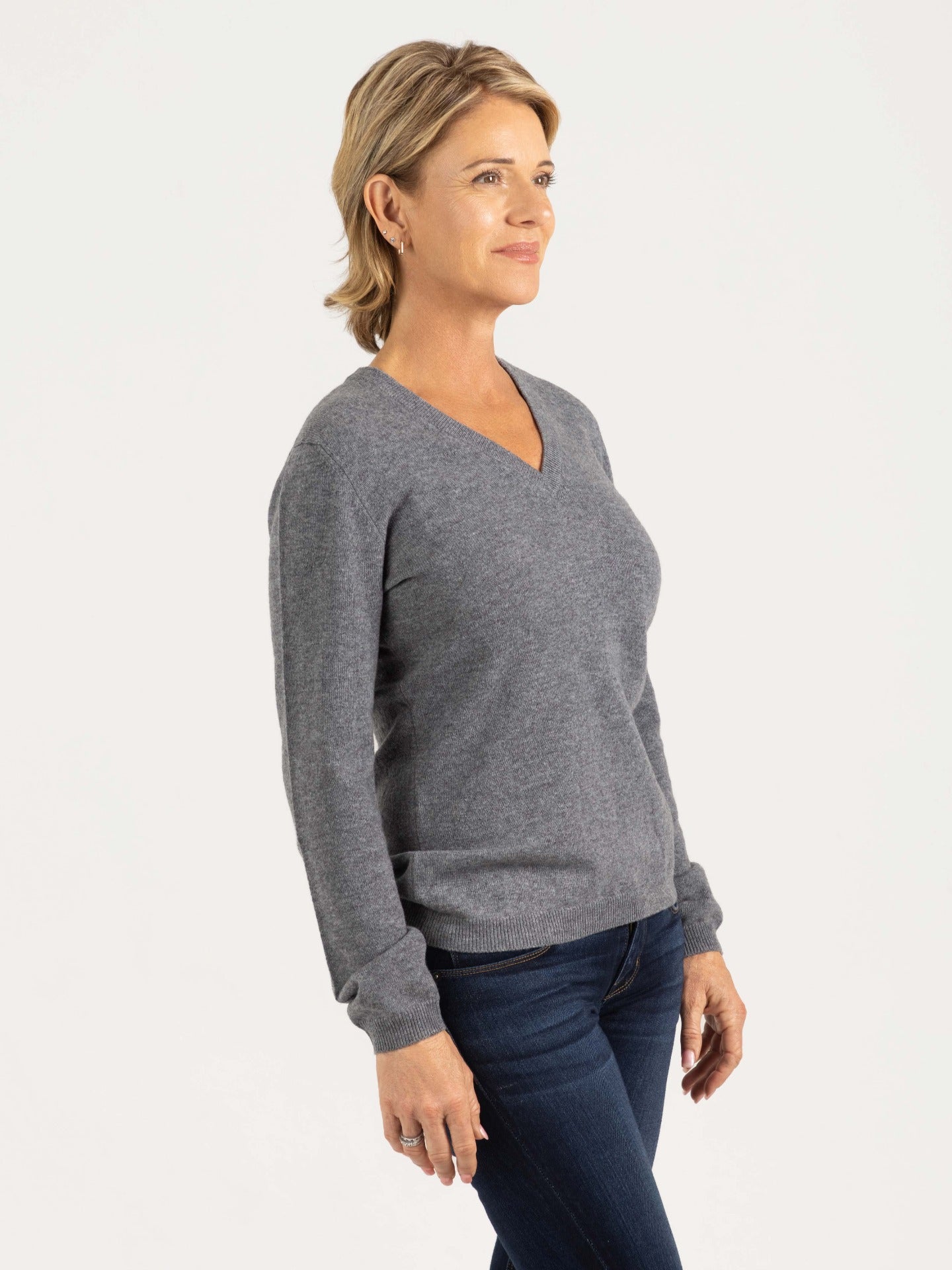 Women's Cashmere Basic V-Neck Dim Gray - Gobi Cashmere
