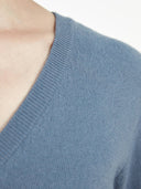 Essential Cashmere V-Neck Sweater Purple Impression - Gobi Cashmere #color_purple-impression